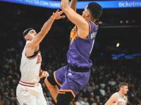 开云体育平台APP-公牛碾压上海队，布克高光表现的简单介绍