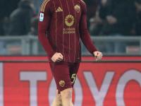 开云体育-拉齐奥主场遭遇挑战，球员状态起伏不定