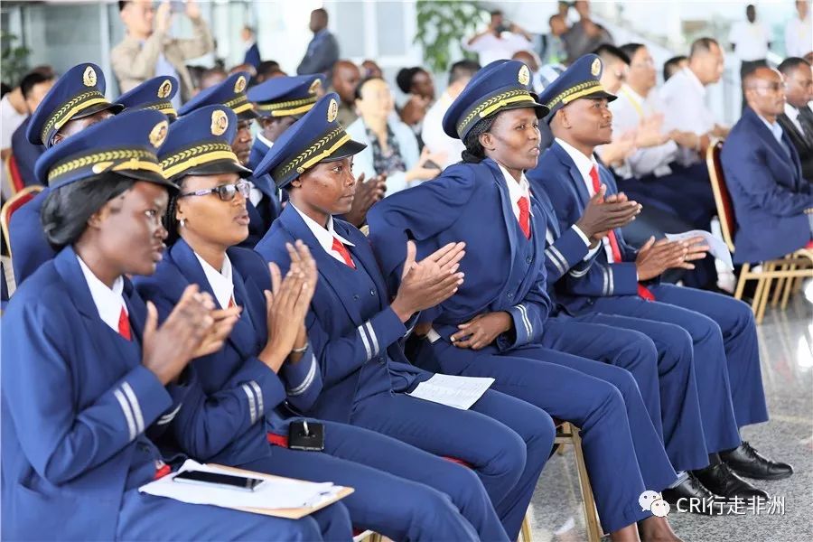 图尔队在法国足球赛场上交出漂亮答卷