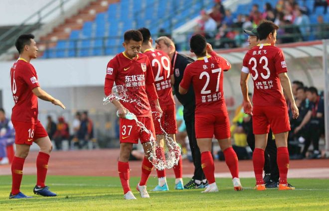 恒丰大胜呼和浩特,豪取关键三分 恒丰大胜呼和浩特,豪取关键三分