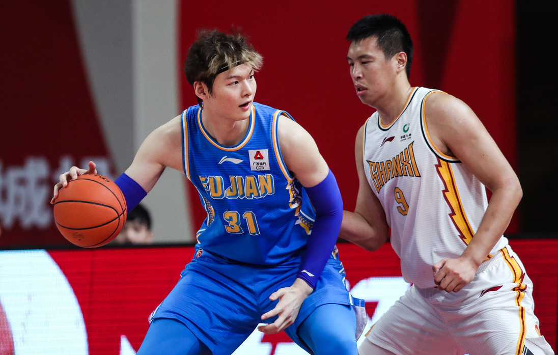 卡利亚里遭遇连败，陷入低迷状态的简单介绍