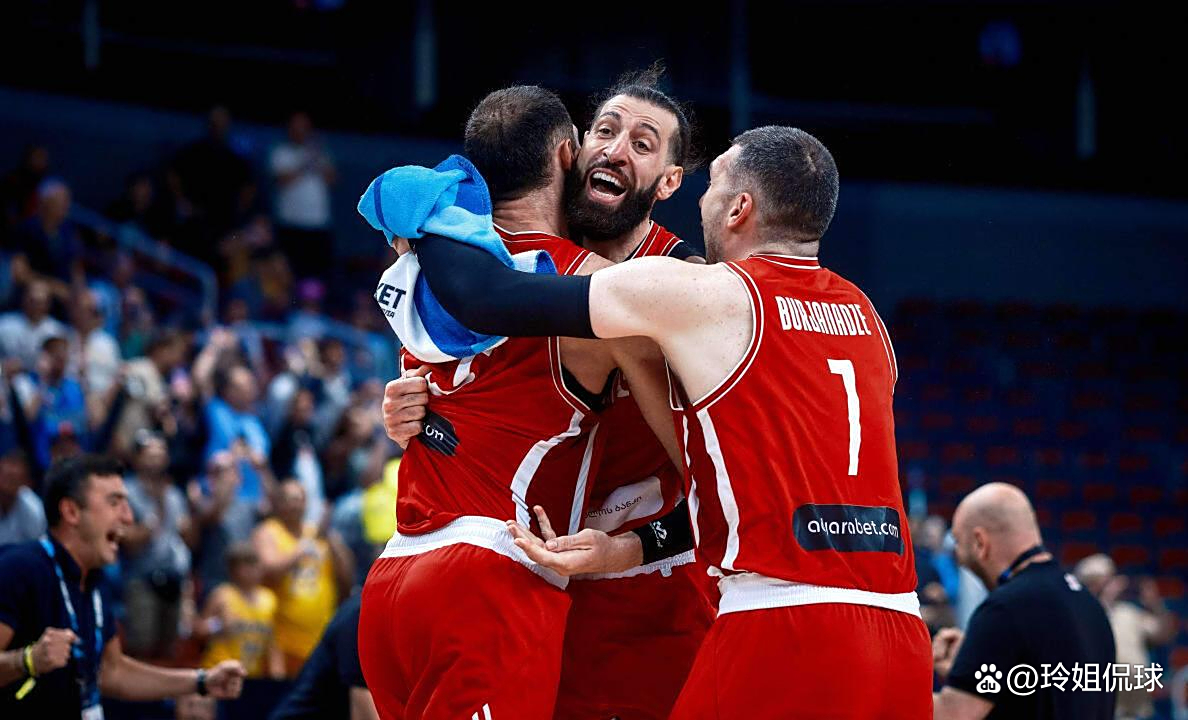 欧锦赛篮球赛事持续激烈，希腊队抢占半程领先的简单介绍