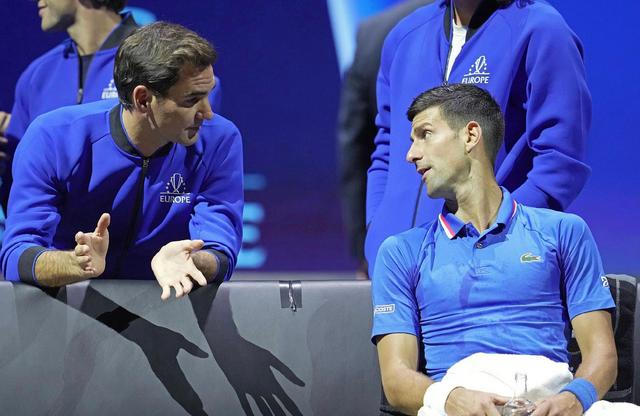 法网鏖战拉沃尔杯，德约科维奇扛起全队