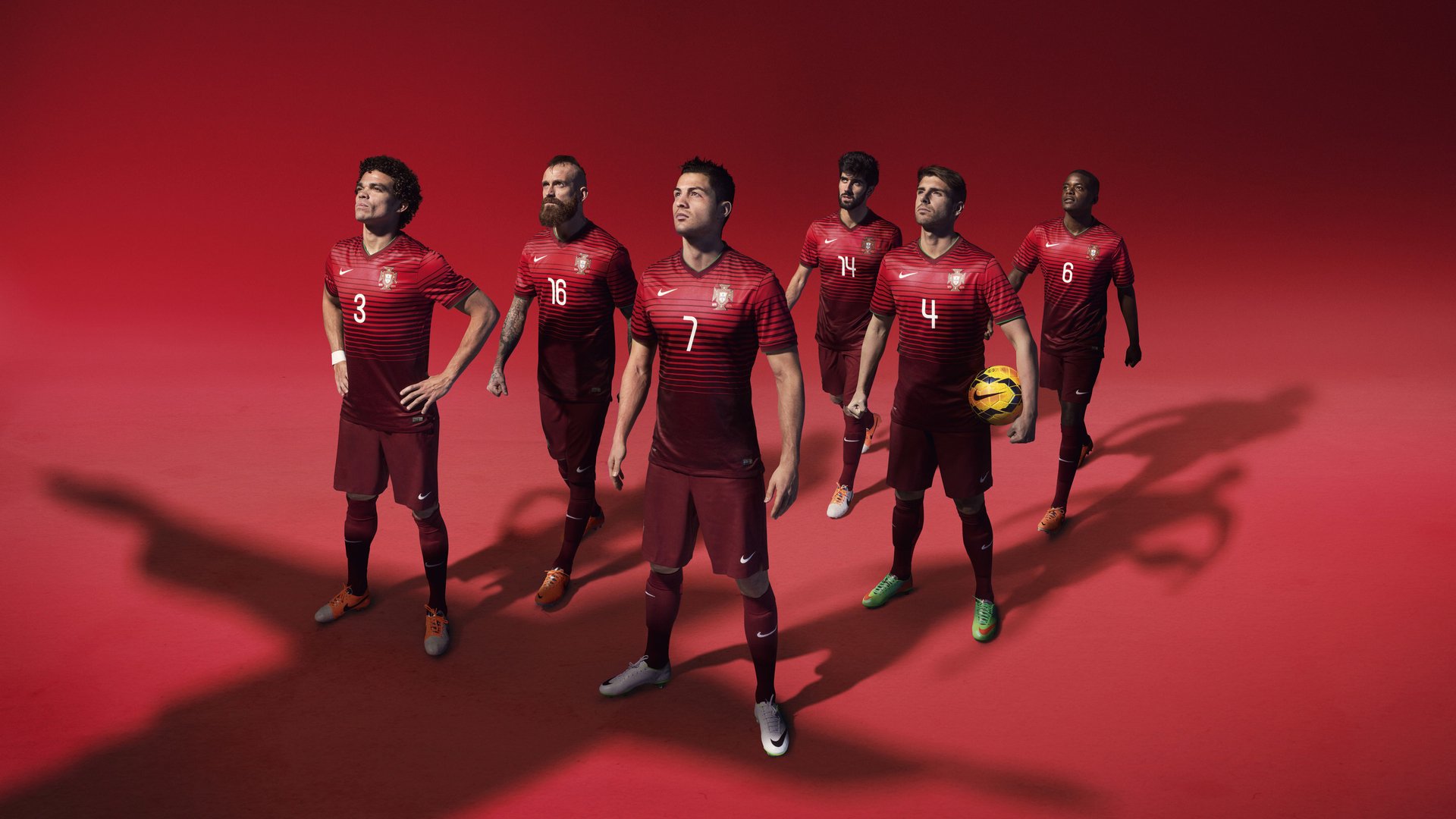 跨界奇迹，当奥地利掀翻巴萨的足球哲学，照亮NBA总决赛的战术革命