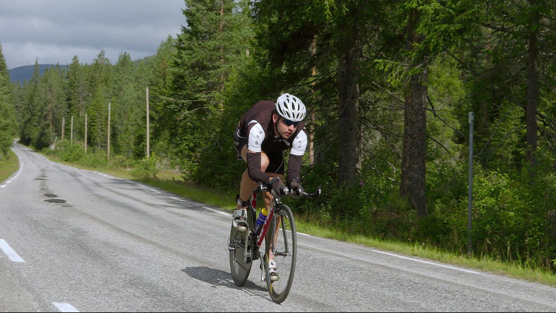 波尔破纪录之夜，英格兰队碾压奥地利队展现统治力
